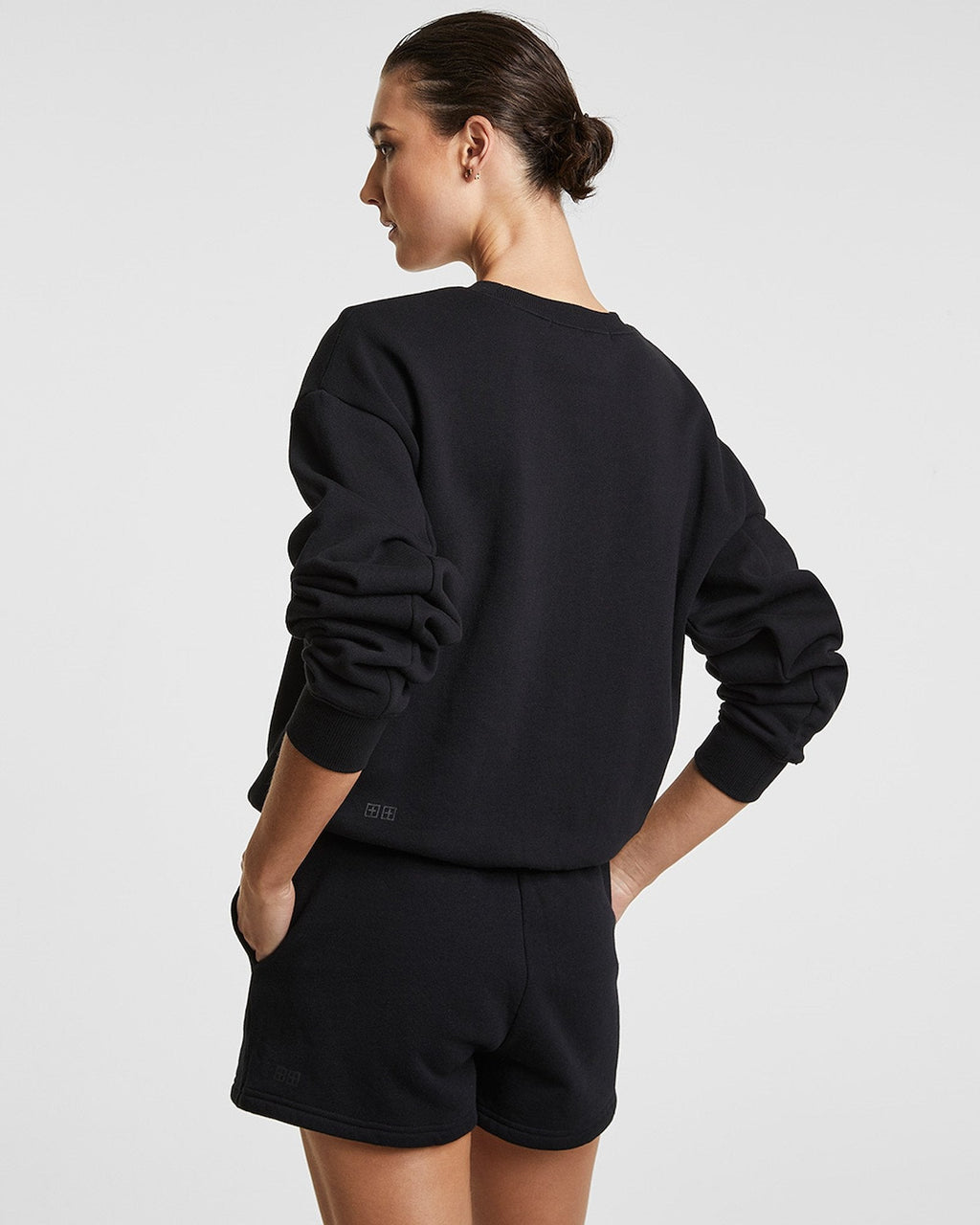 Womens 3 X 4 Klassic Crew Jet Black Regular Fleece - Black