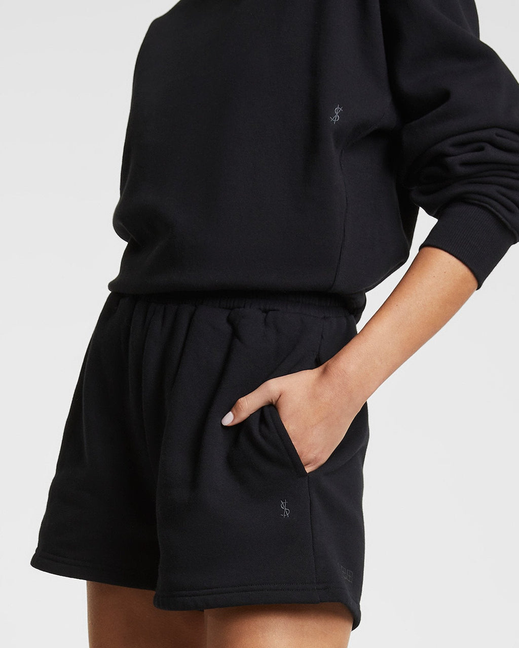 Womens 3 X 4 Klassic Crew Jet Black Regular Fleece - Black