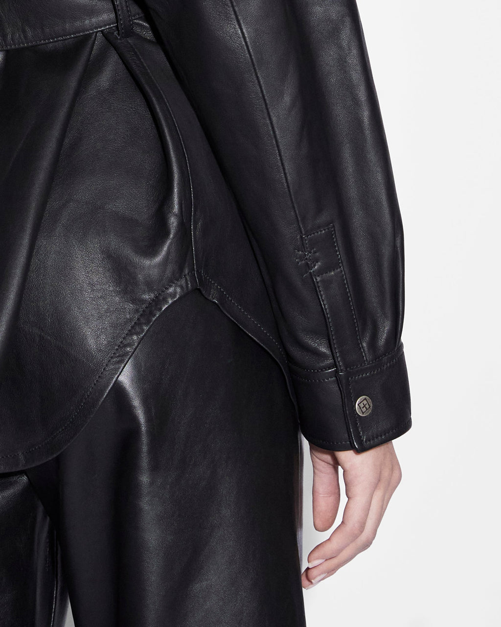 Womens Voyager Shacket Black Leather Relaxed Jackets - Black