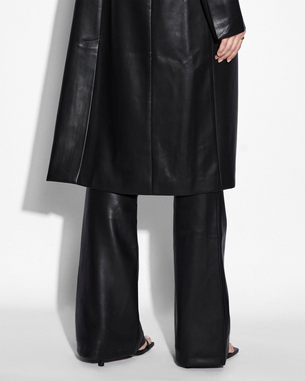 Womens Zephyr Duster Black Relaxed Jackets - Black