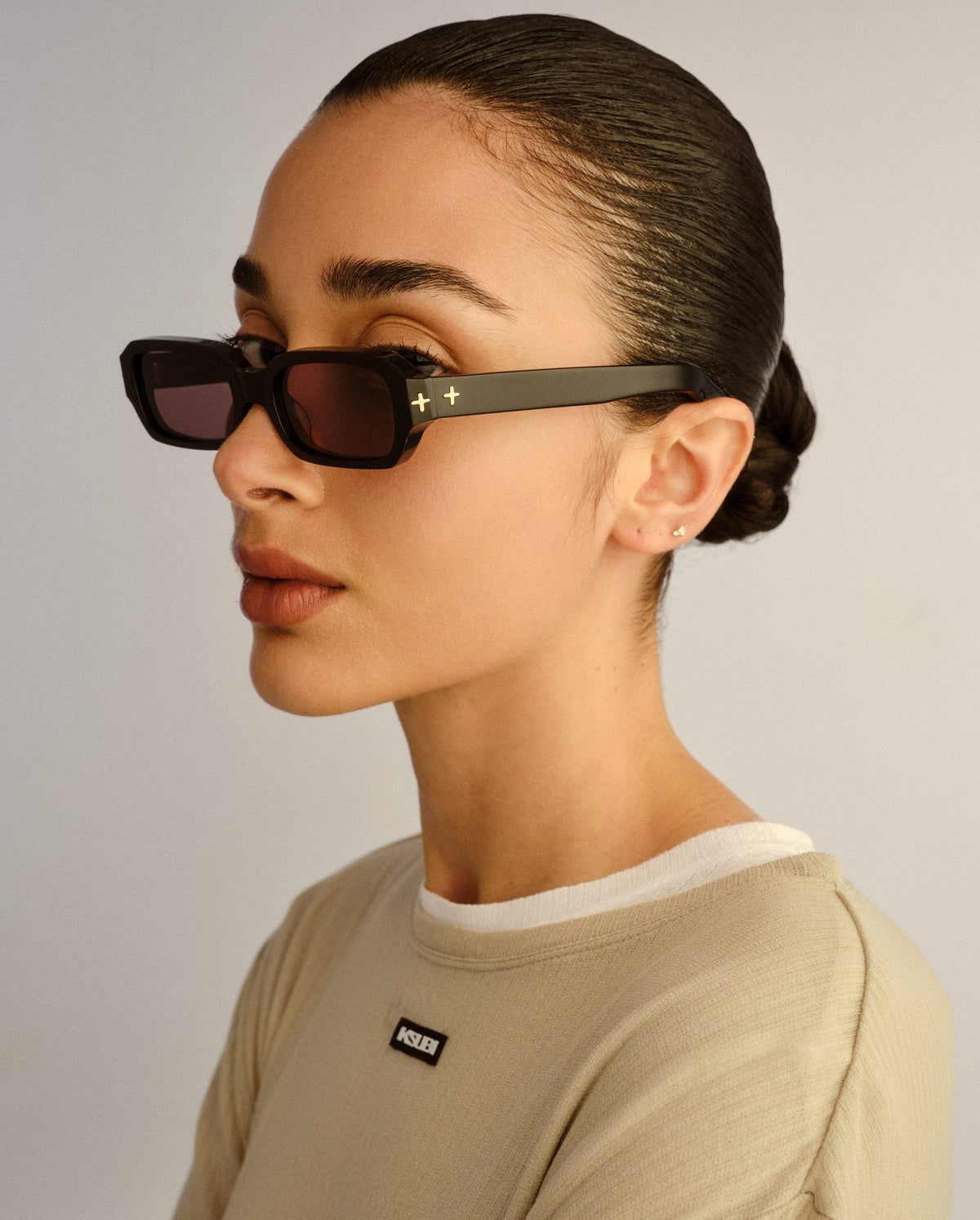 The Seven Sevens Sunglasses Black Gold Eyewear - Black
