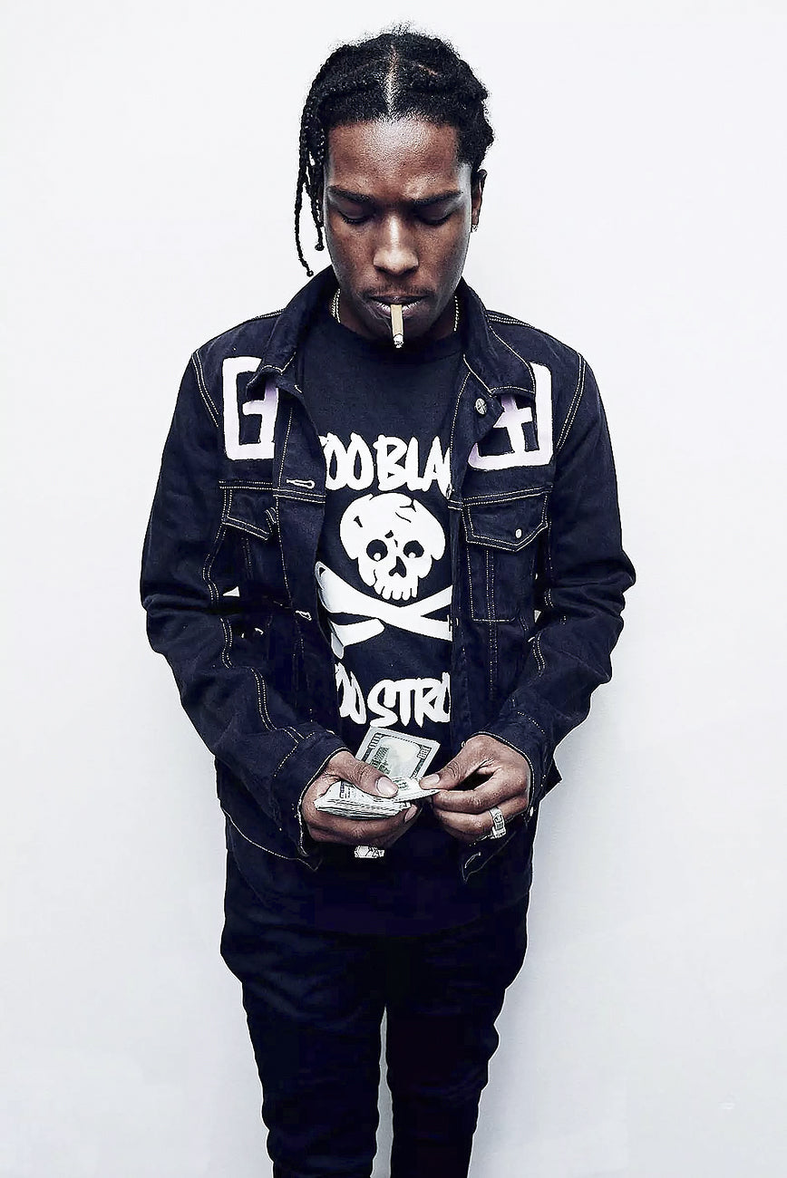 THE UNIFORM OF HIP HOP