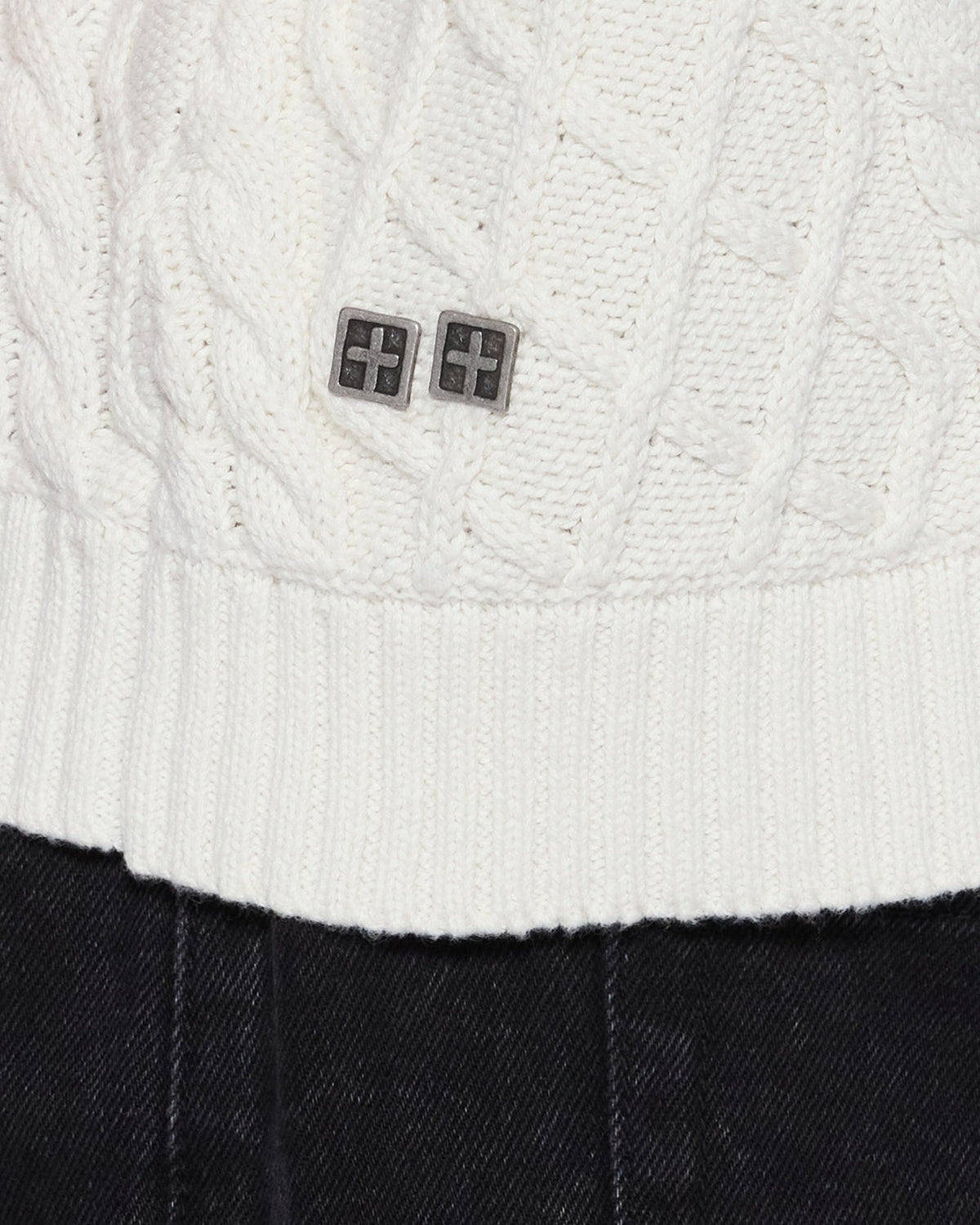 Mens Turncable Knit Vest Vintage White Oversized Knitwear - White