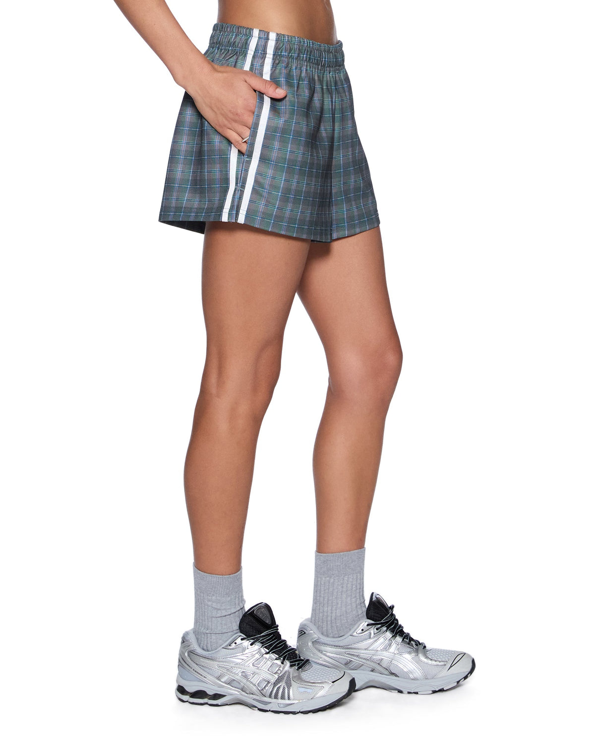 Womens Derby Short Hunter Plaid Relaxed Walkshorts - Green