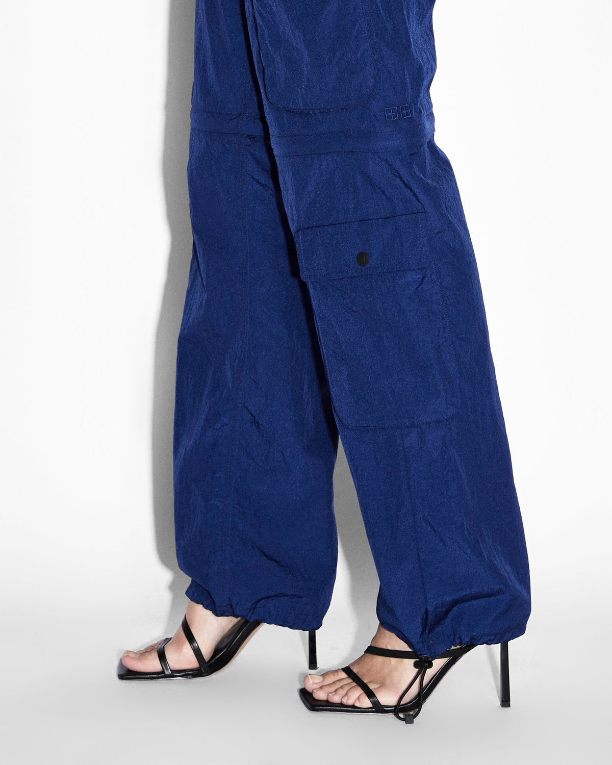 Womens Connekt Trak Midnight Relaxed Pants - Navy