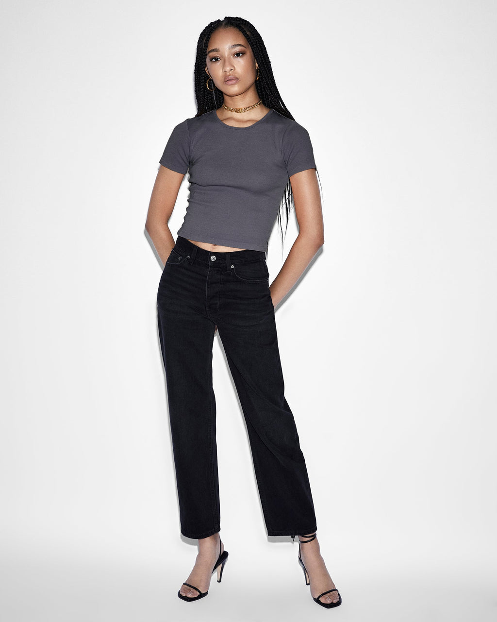Womens Arise Ss Tee Coal Fitted Tees - Grey